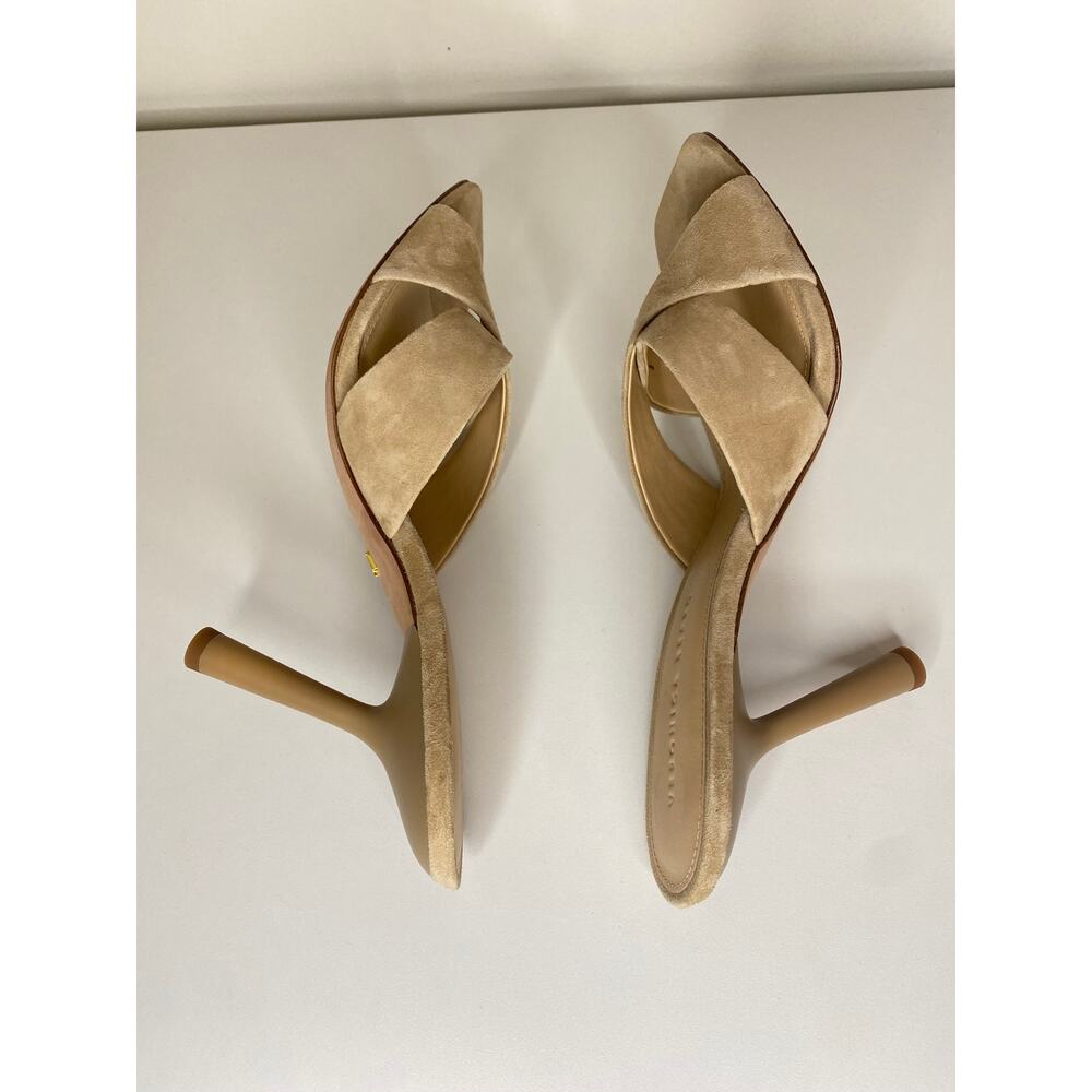 New Veronica Beard Alsea Sandal In Sand Suede 11 cream beige suede heels - Picture 8 of 10